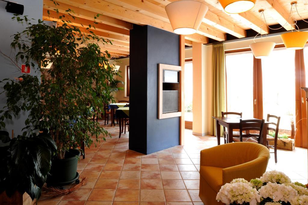 Agriturismo Al Barco Sommacampagna Bagian luar foto